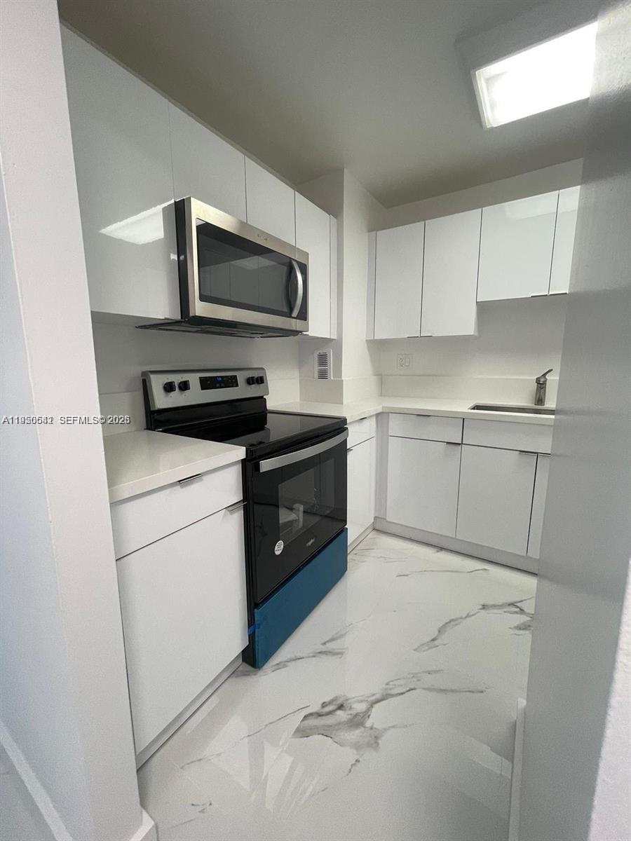 KENNEDY HOUSE CONDO - Residential Lease