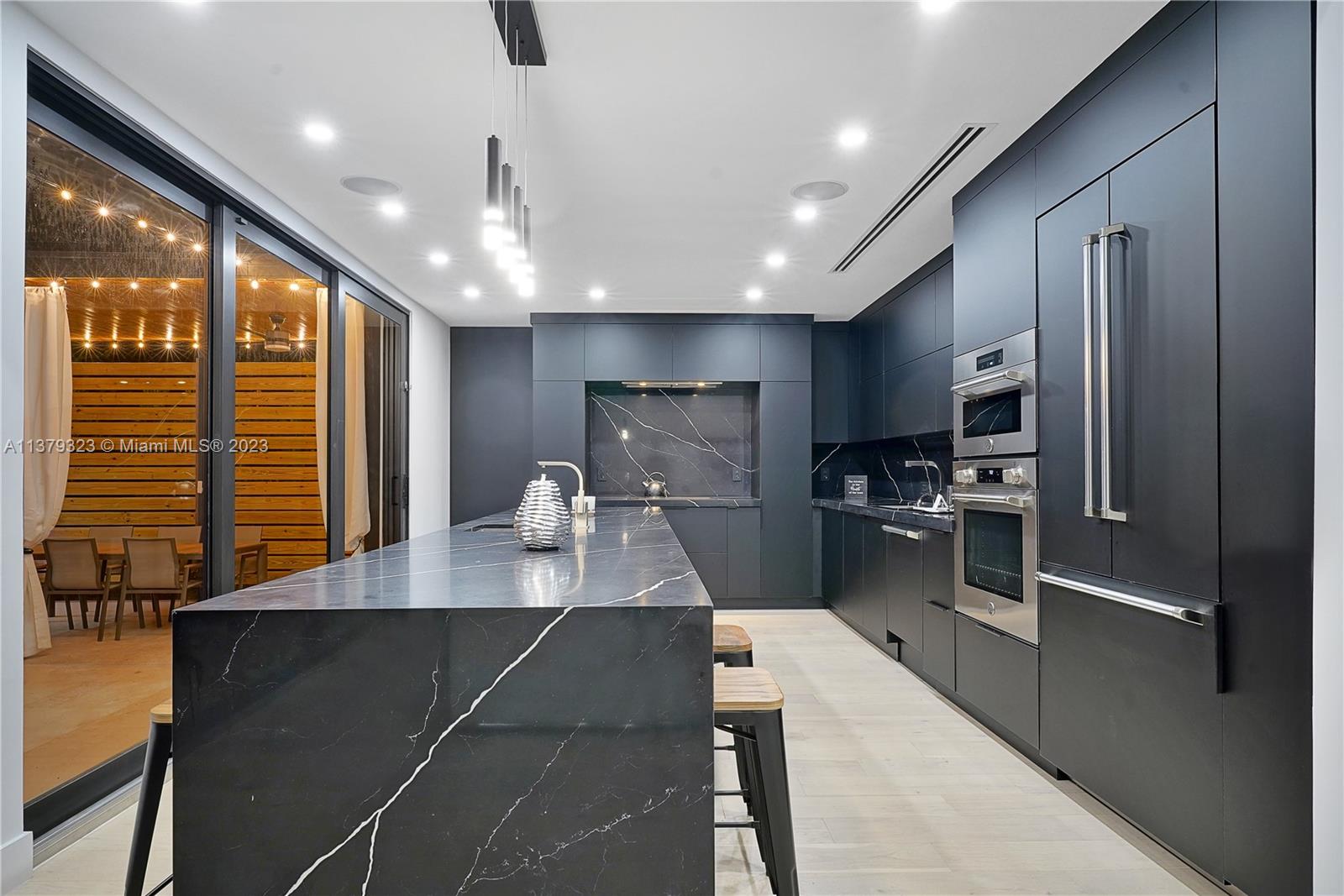 SHORECREST - Residential