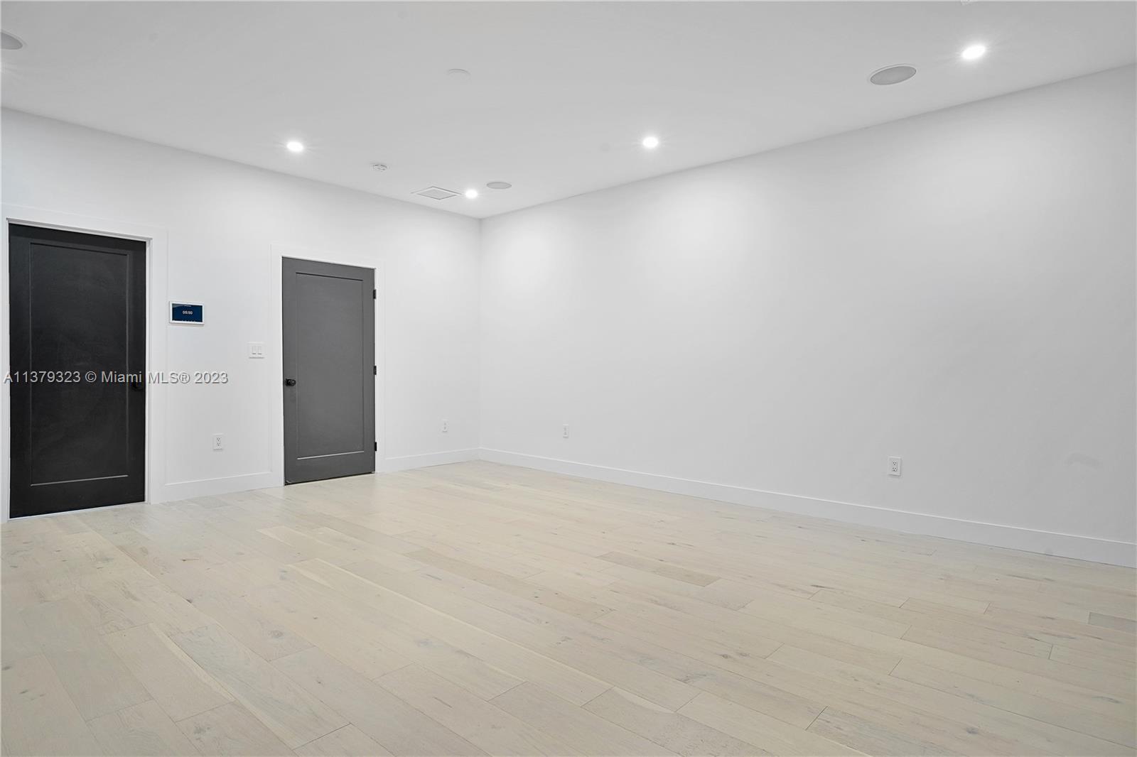 SHORECREST - Residential