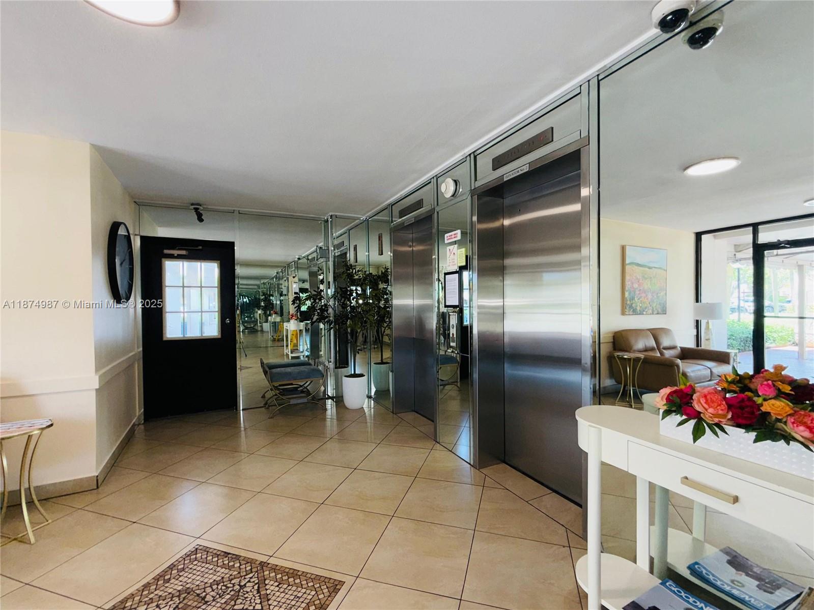 NO 9 PALM-AIRE COUNTRY CL - Residential