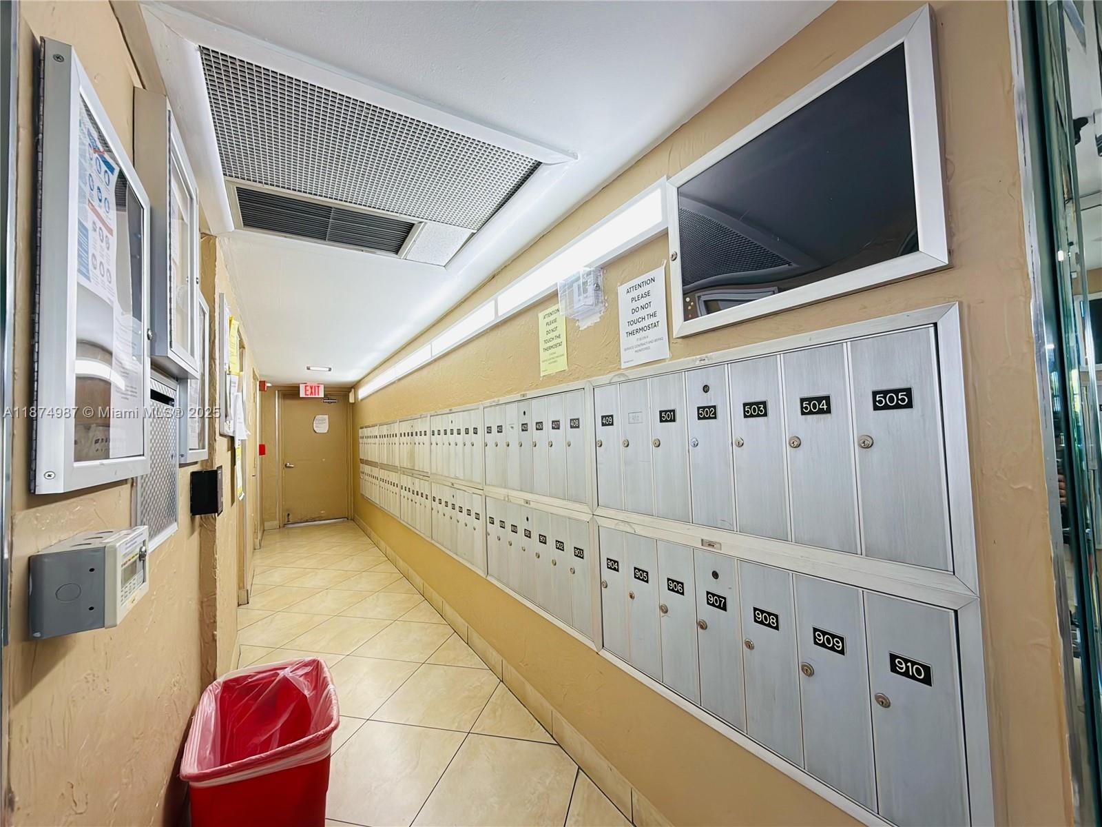 NO 9 PALM-AIRE COUNTRY CL - Residential