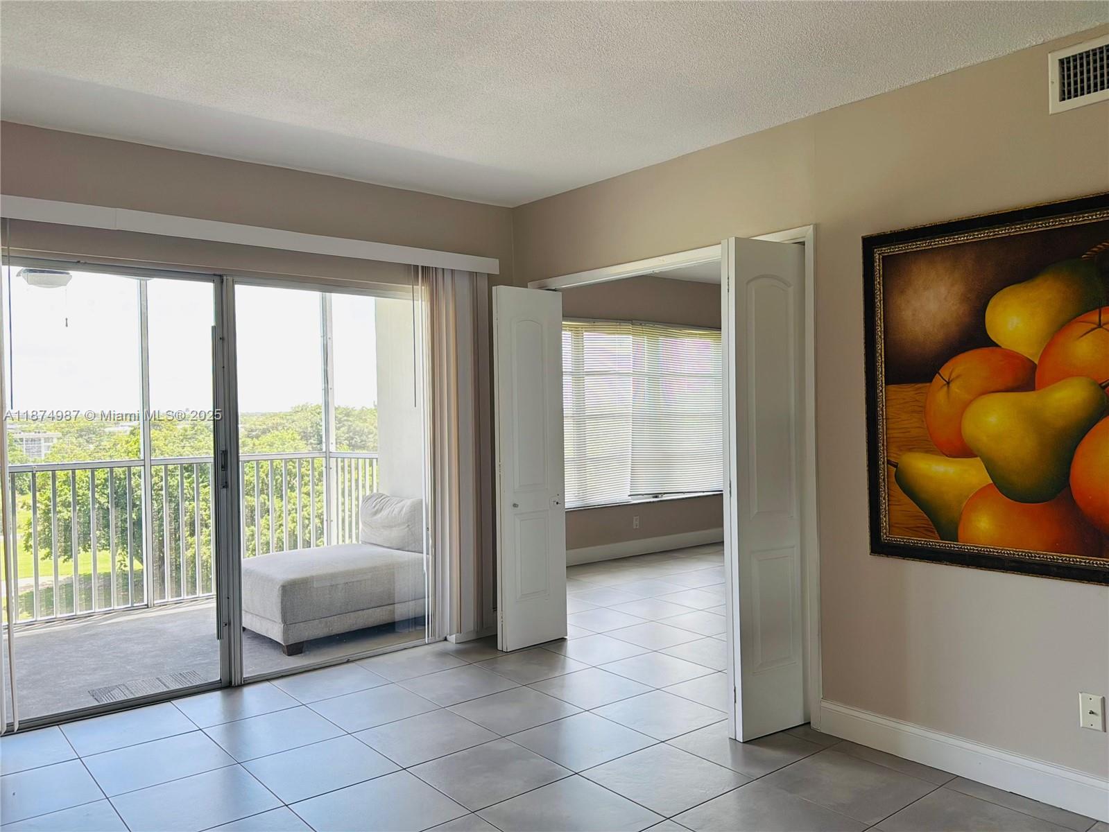 NO 9 PALM-AIRE COUNTRY CL - Residential