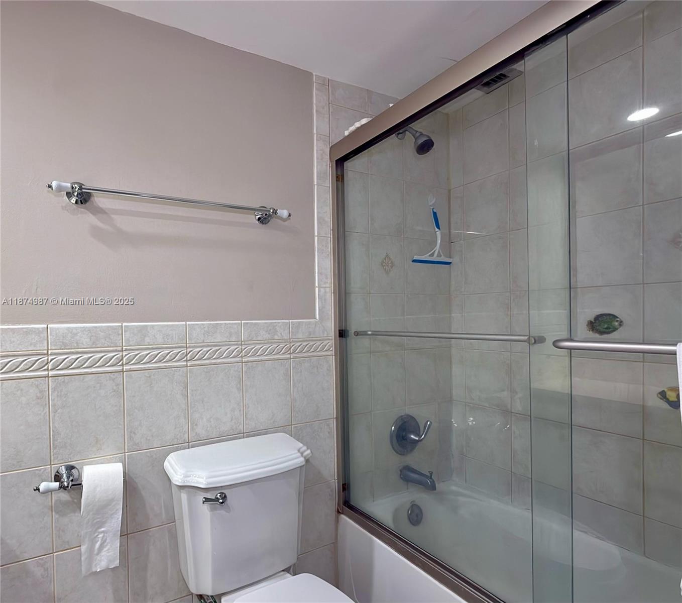 NO 9 PALM-AIRE COUNTRY CL - Residential