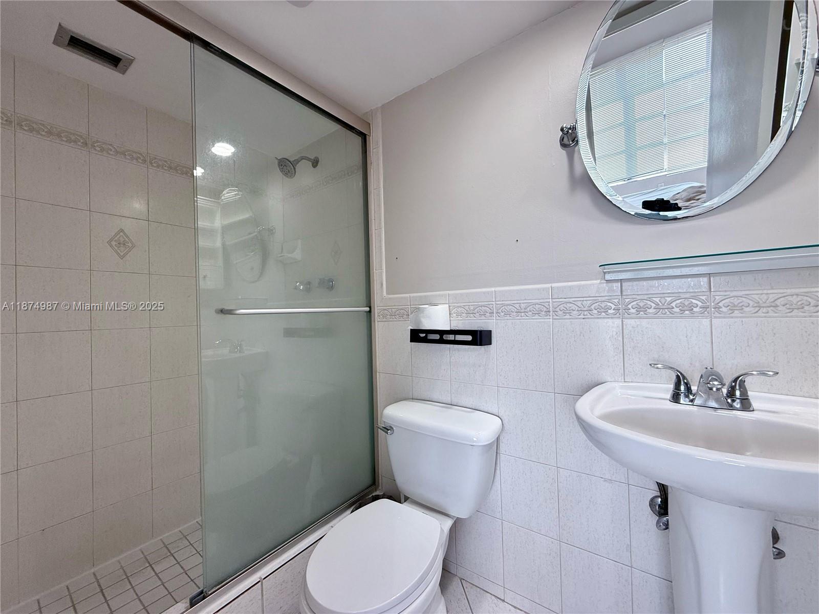 NO 9 PALM-AIRE COUNTRY CL - Residential