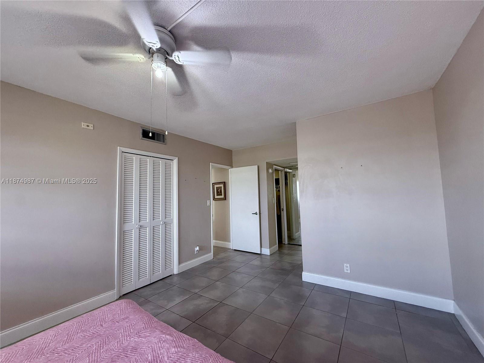 NO 9 PALM-AIRE COUNTRY CL - Residential