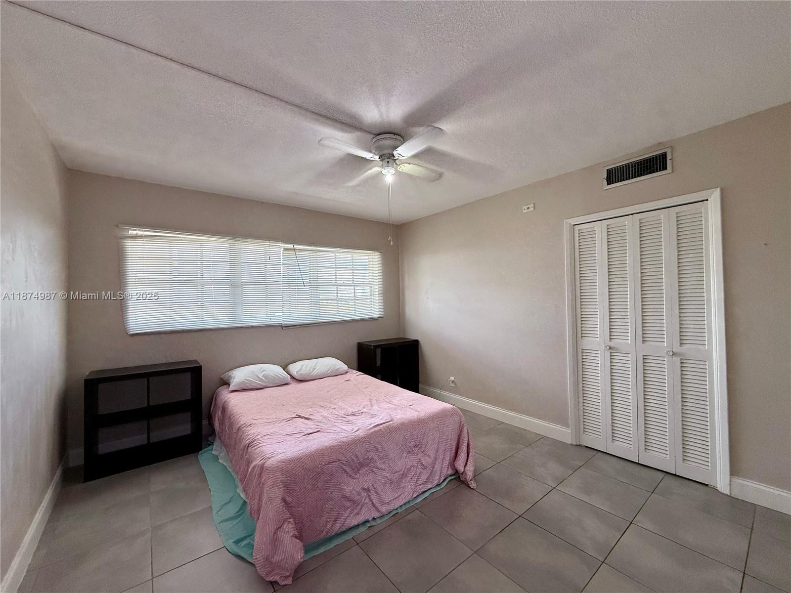 NO 9 PALM-AIRE COUNTRY CL - Residential