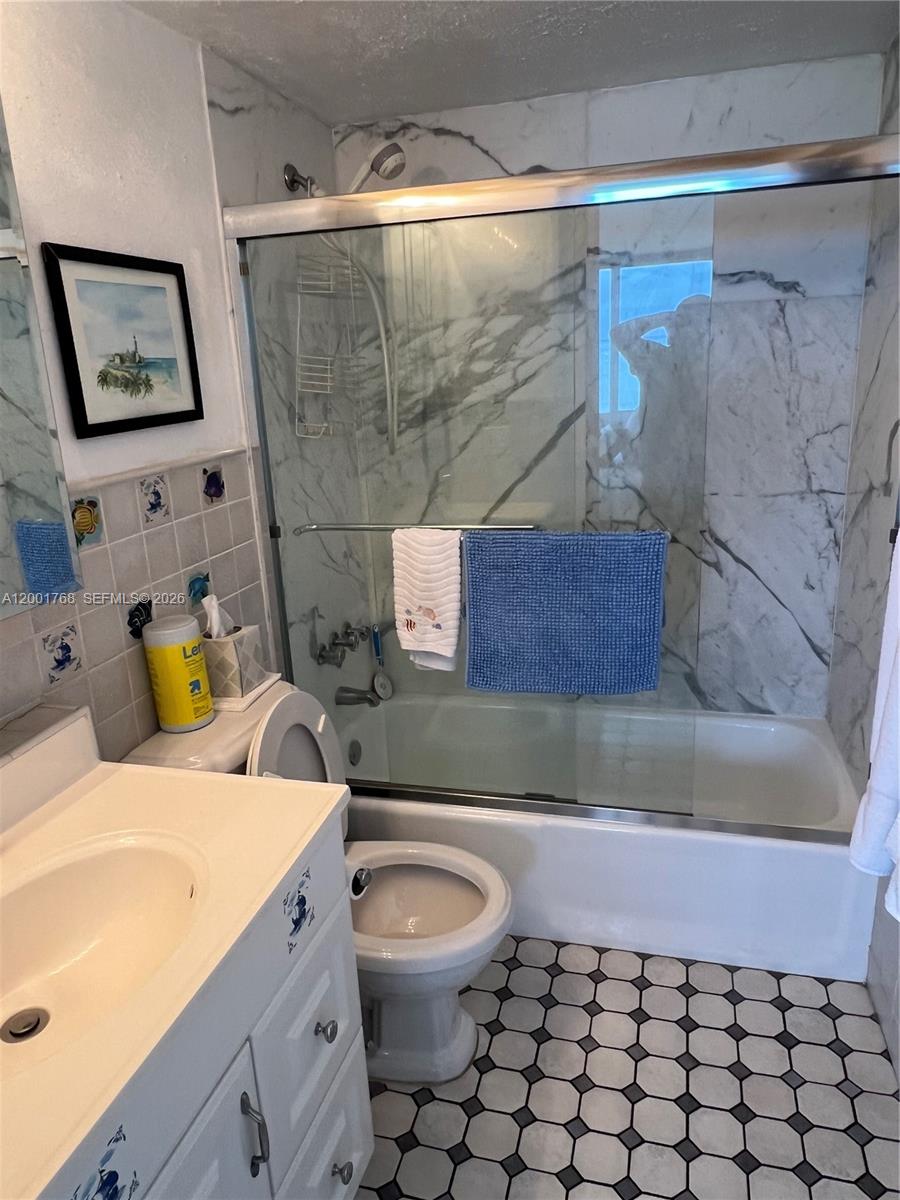 BREAKERS CONDOMINIUM - Residential Lease