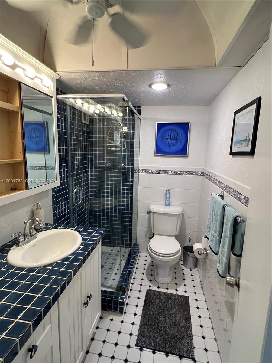 BREAKERS CONDOMINIUM - Residential Lease