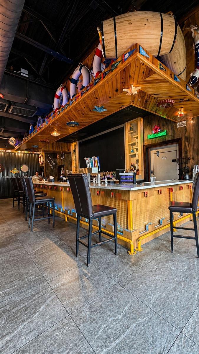 3887 W Hillsboro Blvd