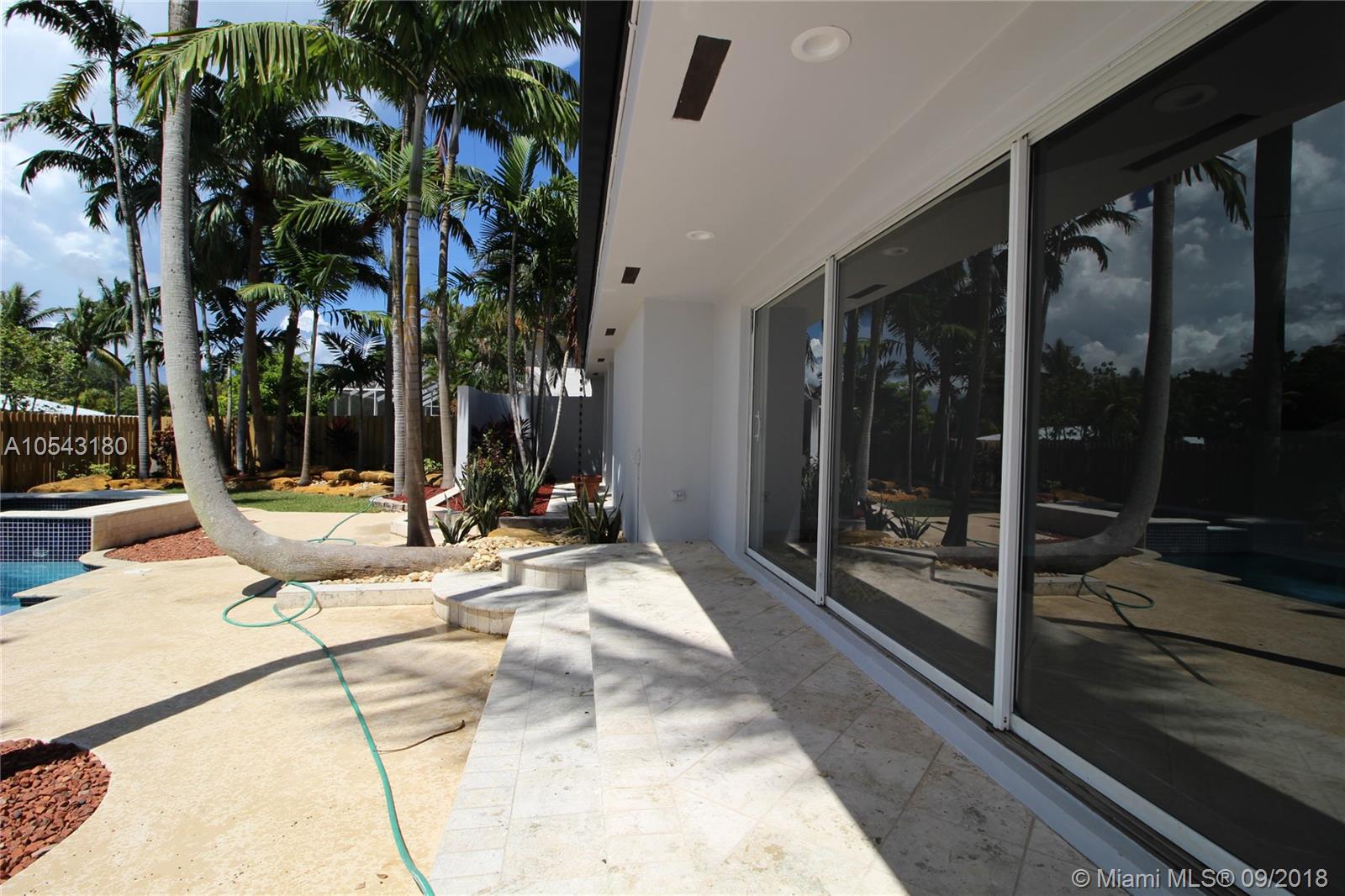 OLD CUTLER SHORES - Residential