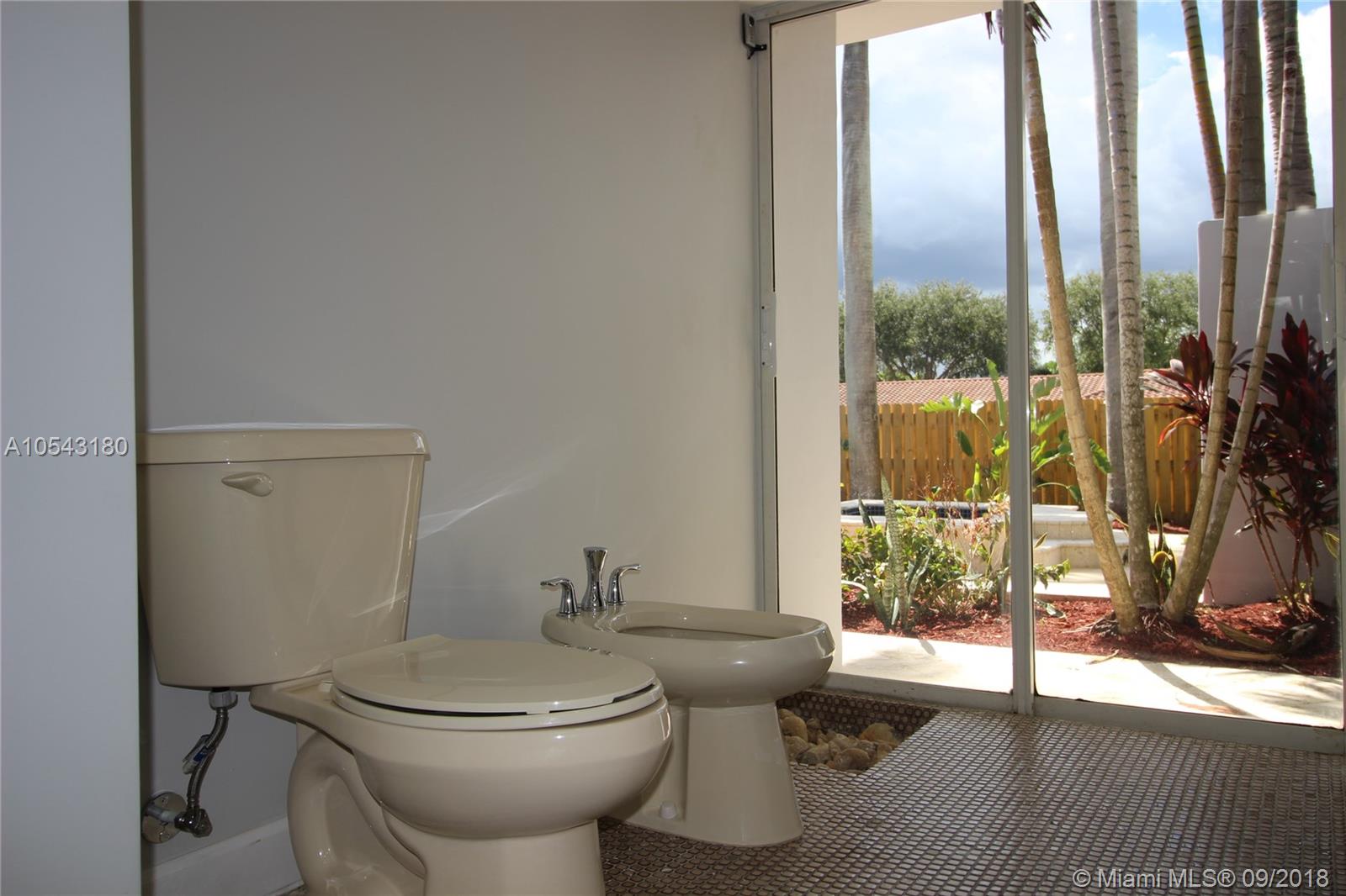 OLD CUTLER SHORES - Residential