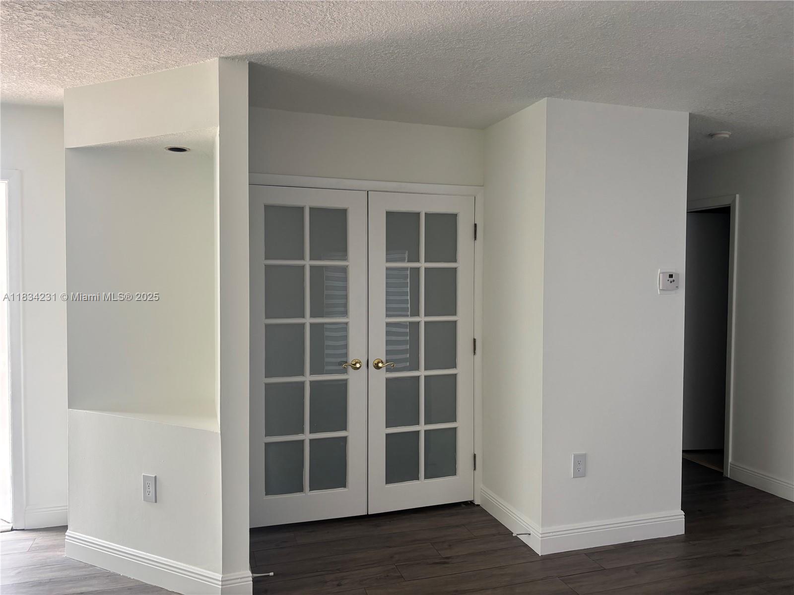 DORAL PALMS - Residential