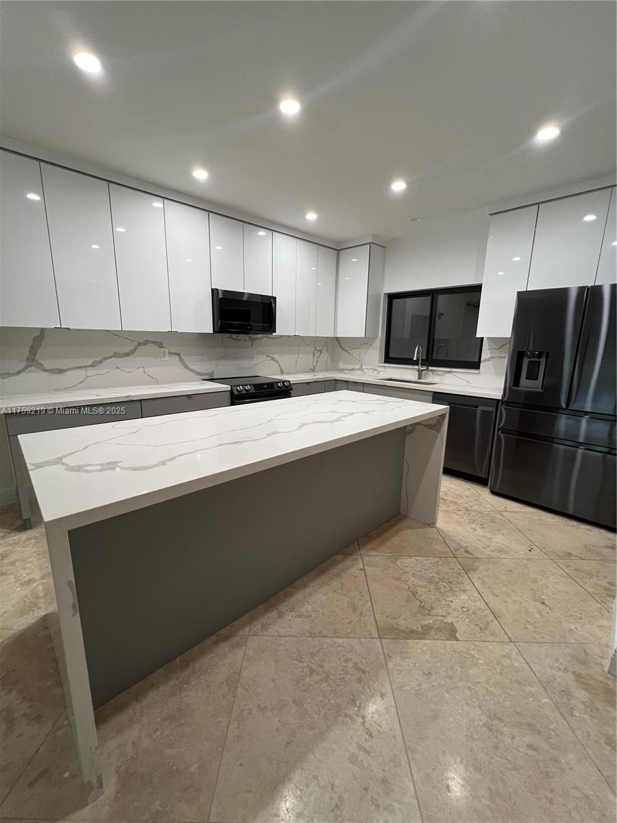 Property for Sale at 9008 Sw 62nd Ter 7-A, Miami, Broward County, Florida - Bedrooms: 2 
Bathrooms: 3  - $587,000
