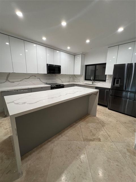 9008 SW 62nd Ter 7-A Miami FL 33173