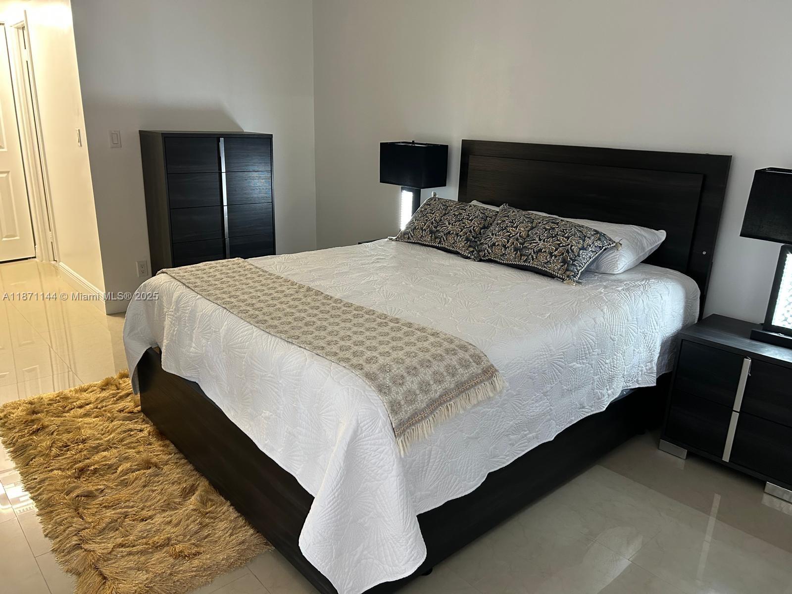 CORONADO CONDO - TOWER II - Residential