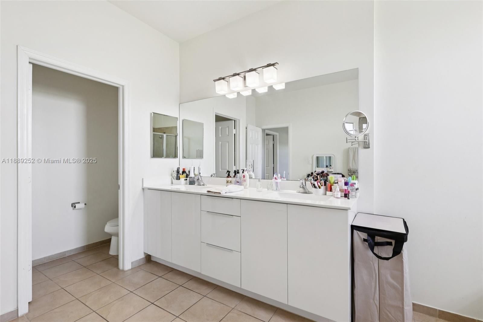 CENTURY TOWNHOMES AT BIRD - Residential