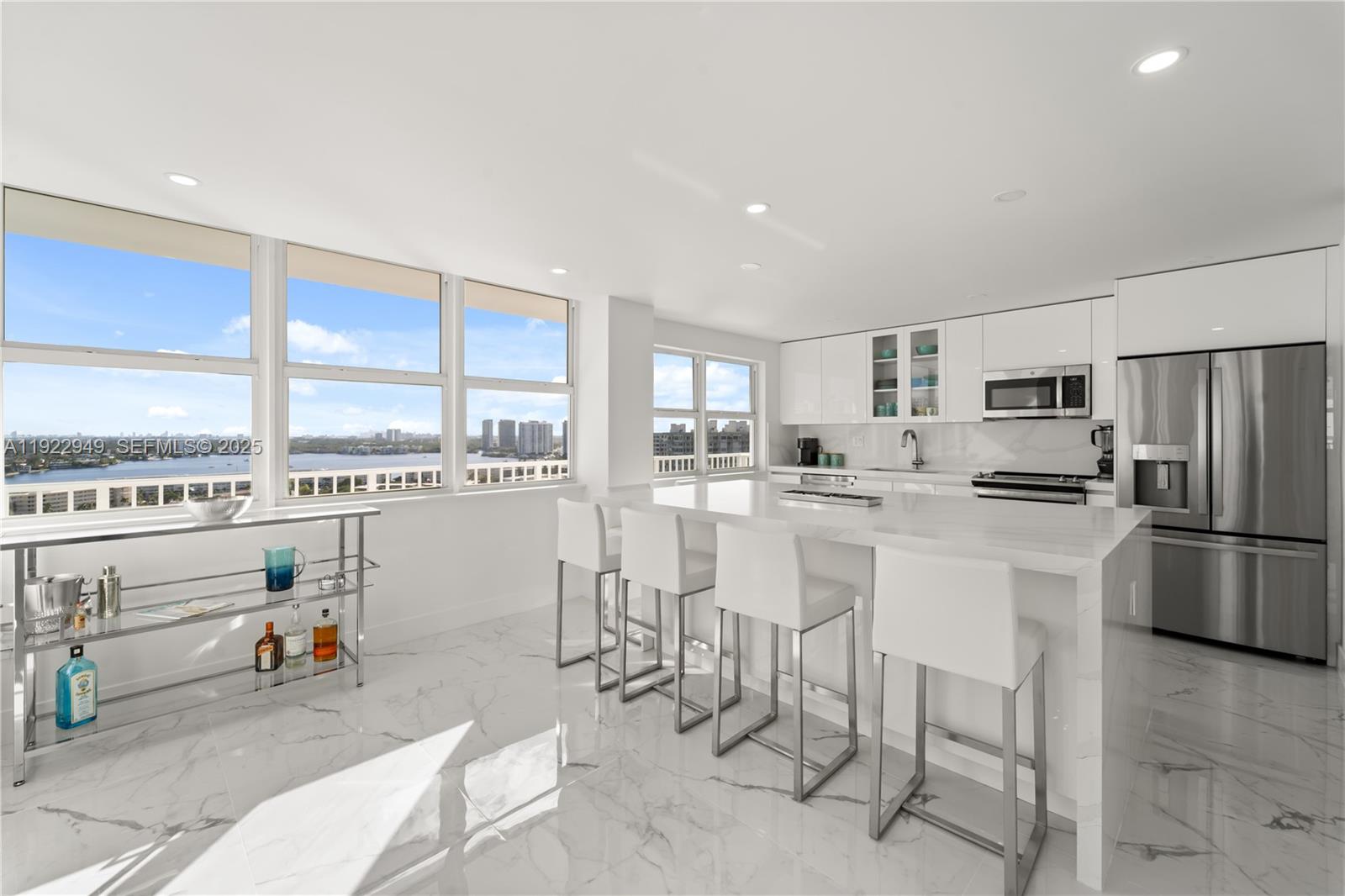 ADMIRALS PORT CONDO WEST - Residential