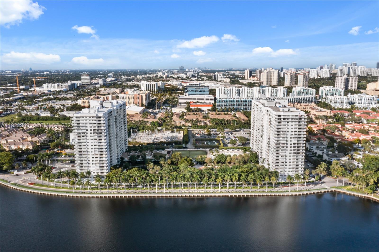 ADMIRALS PORT CONDO WEST - Residential