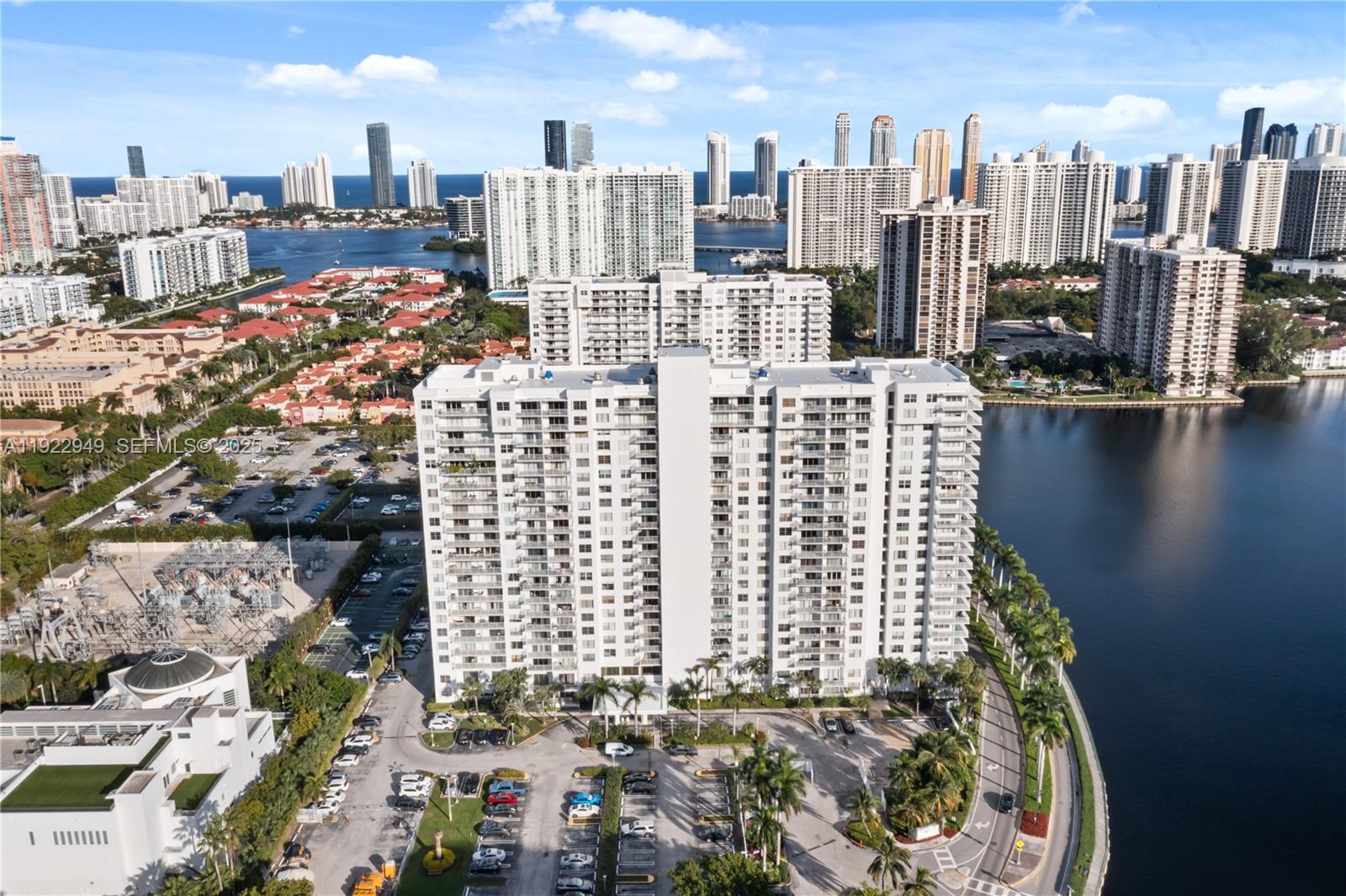 ADMIRALS PORT CONDO WEST - Residential