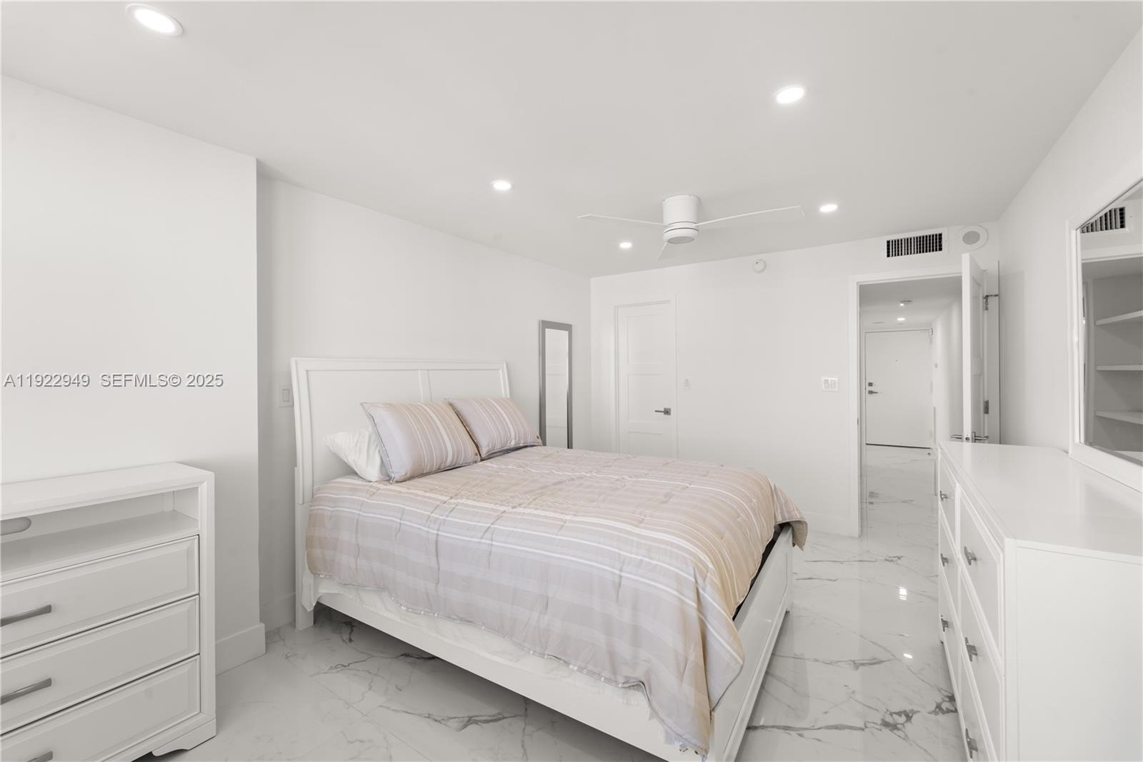 ADMIRALS PORT CONDO WEST - Residential