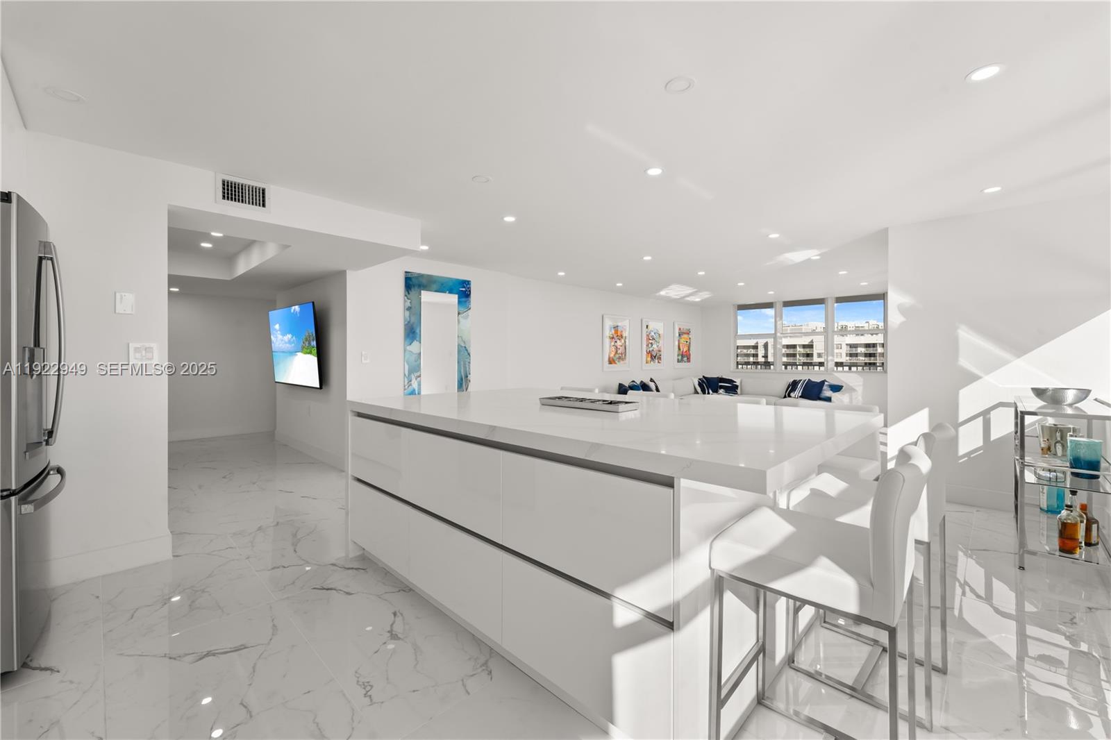 ADMIRALS PORT CONDO WEST - Residential