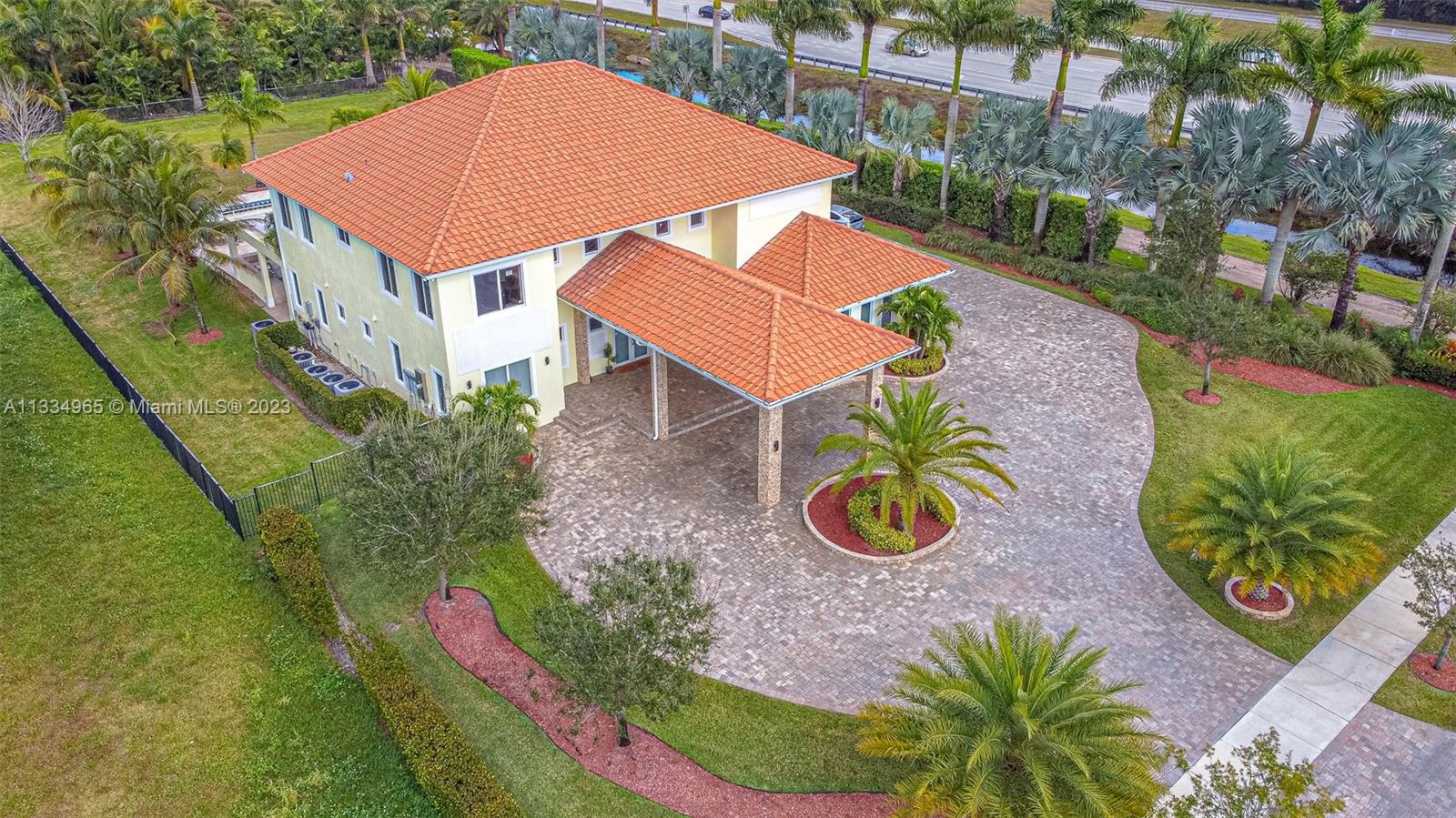 MIELE-SIMONSON ESTATES - Residential