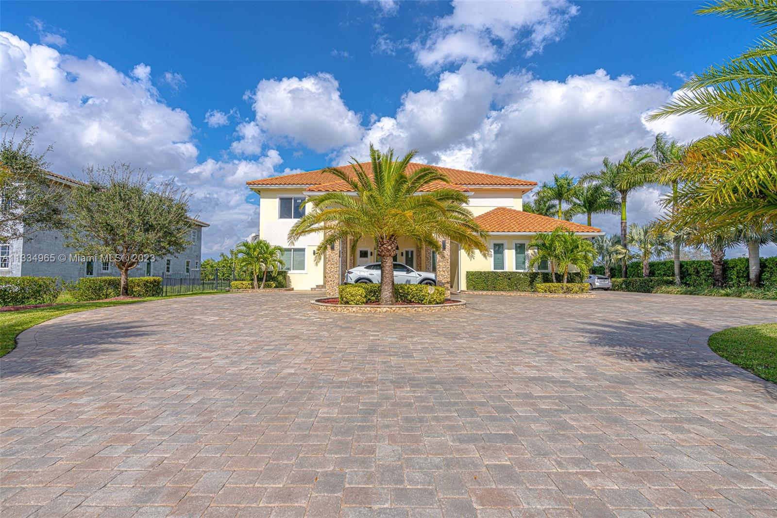 MIELE-SIMONSON ESTATES - Residential