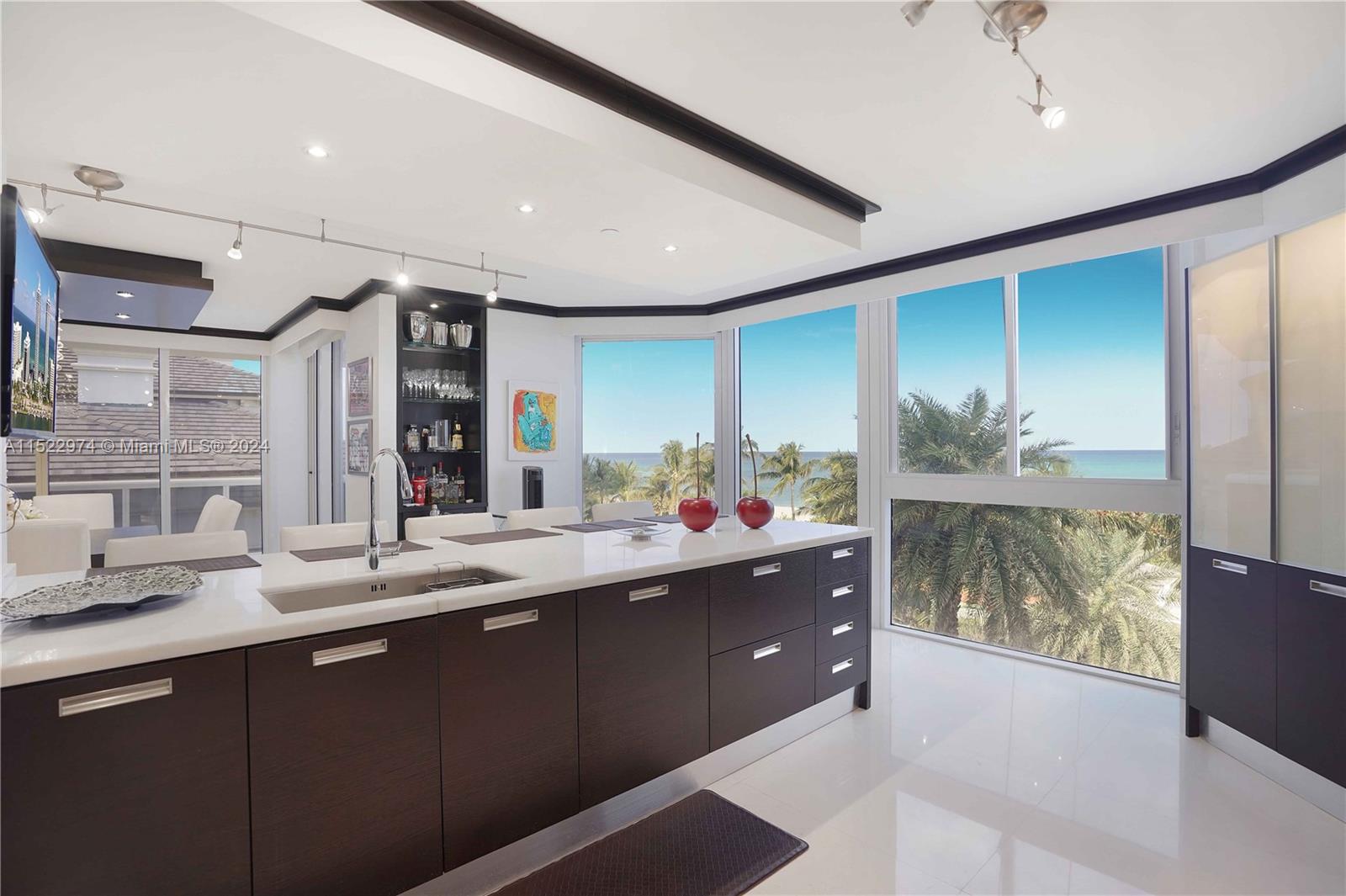 GREEN DIAMOND CONDO - Residential