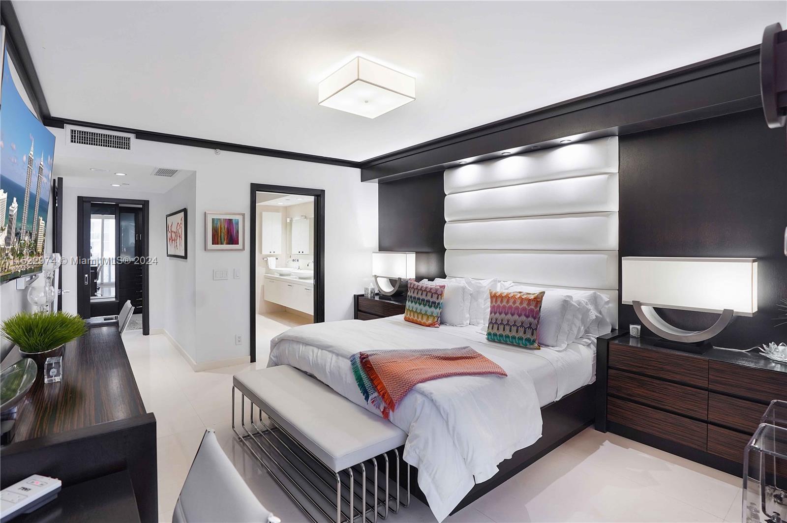 GREEN DIAMOND CONDO - Residential
