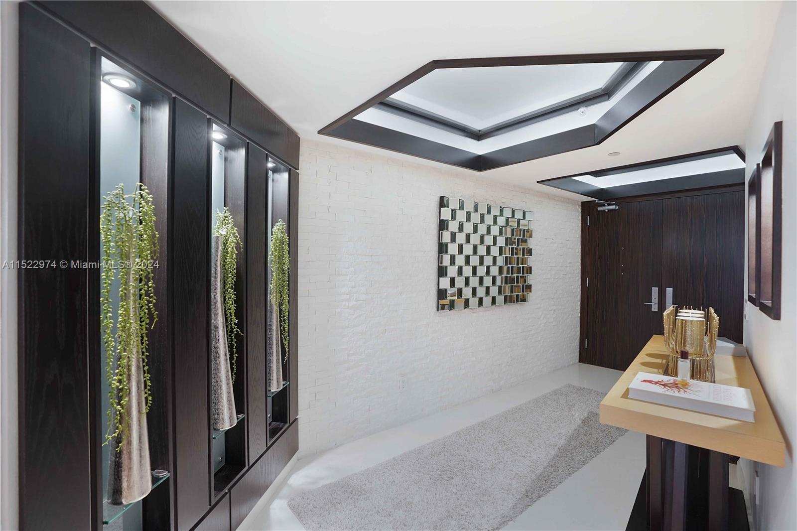 GREEN DIAMOND CONDO - Residential
