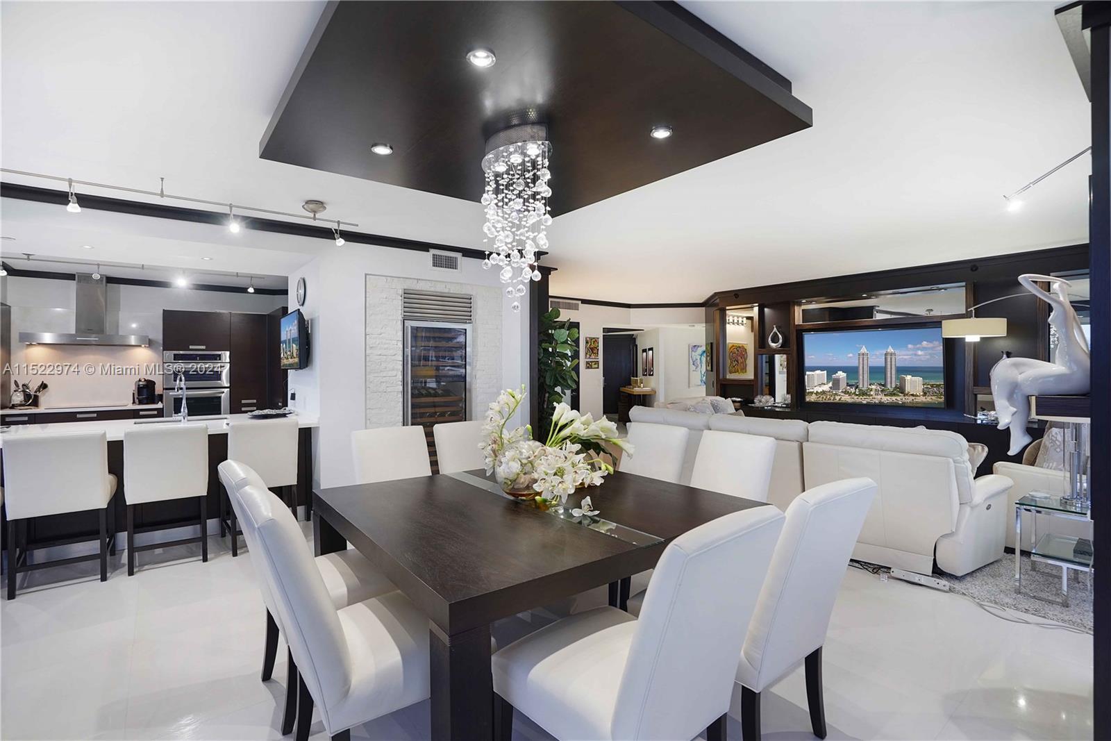 GREEN DIAMOND CONDO - Residential