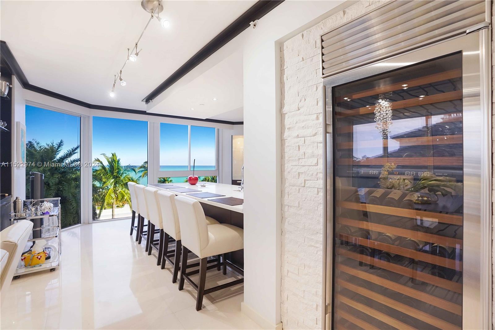GREEN DIAMOND CONDO - Residential