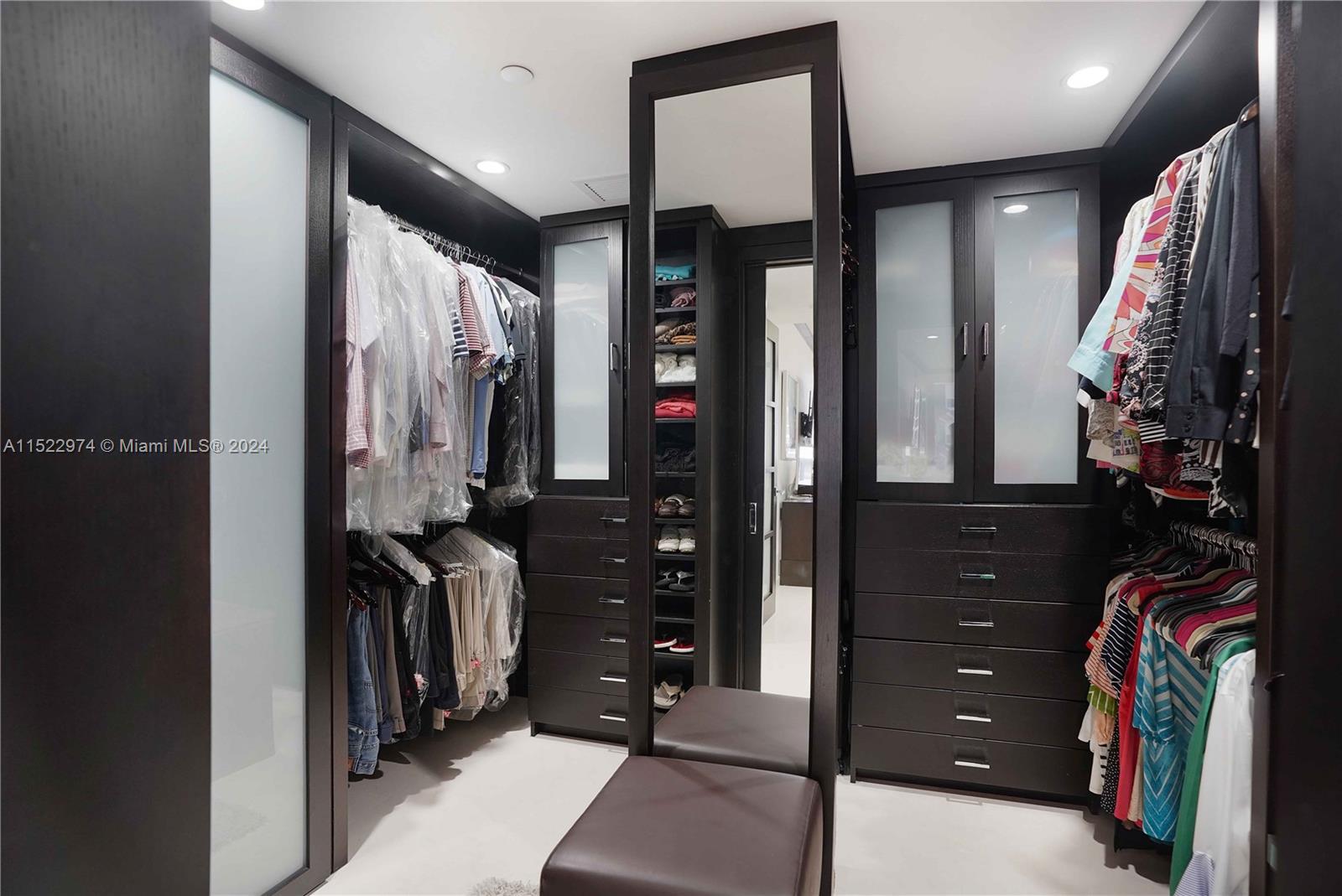 GREEN DIAMOND CONDO - Residential