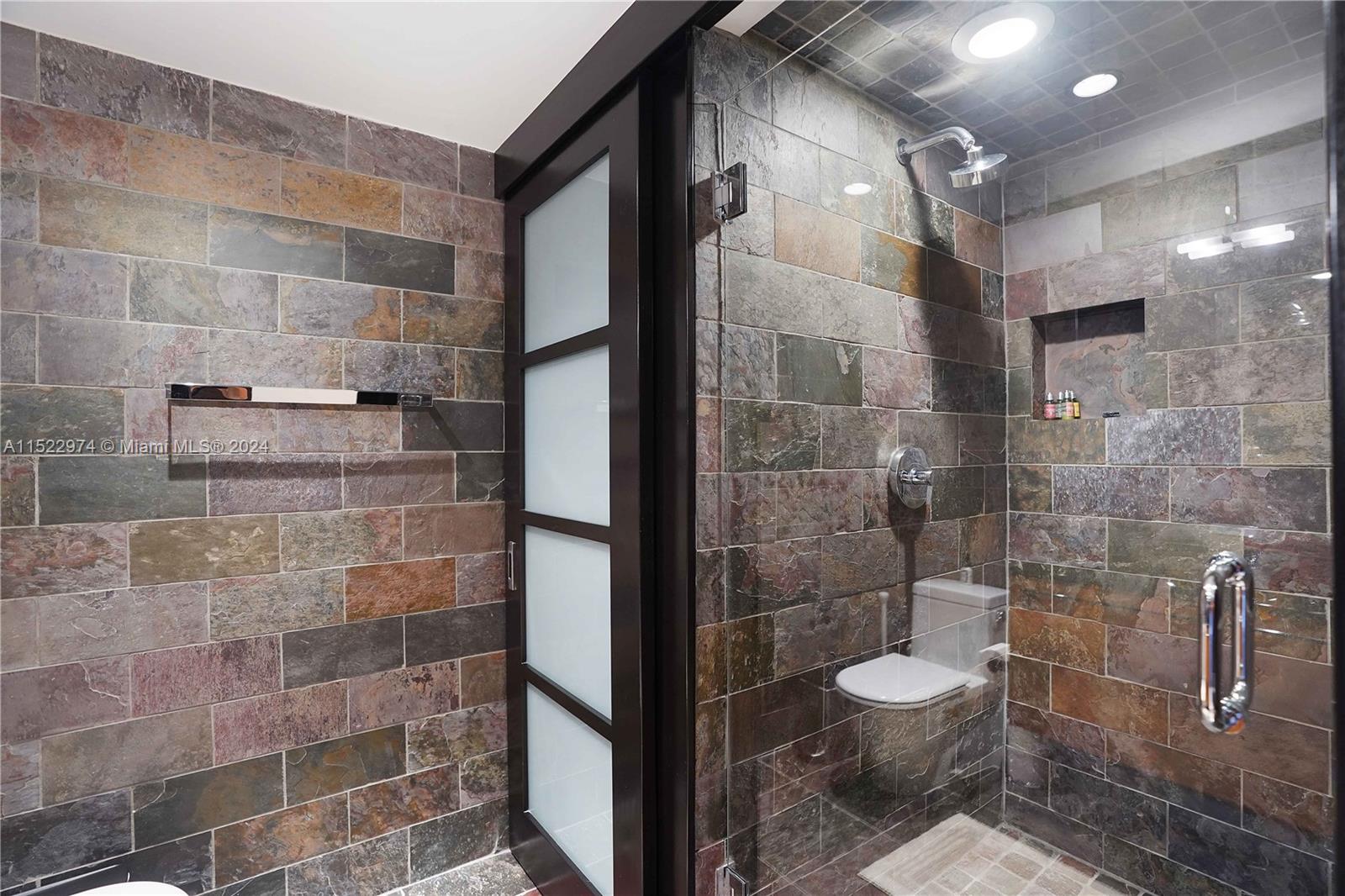 GREEN DIAMOND CONDO - Residential