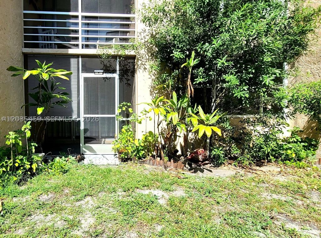 Photo of 9410 Live Oak Pl #109, Davie, FL 33324 (MLS # A12035459)