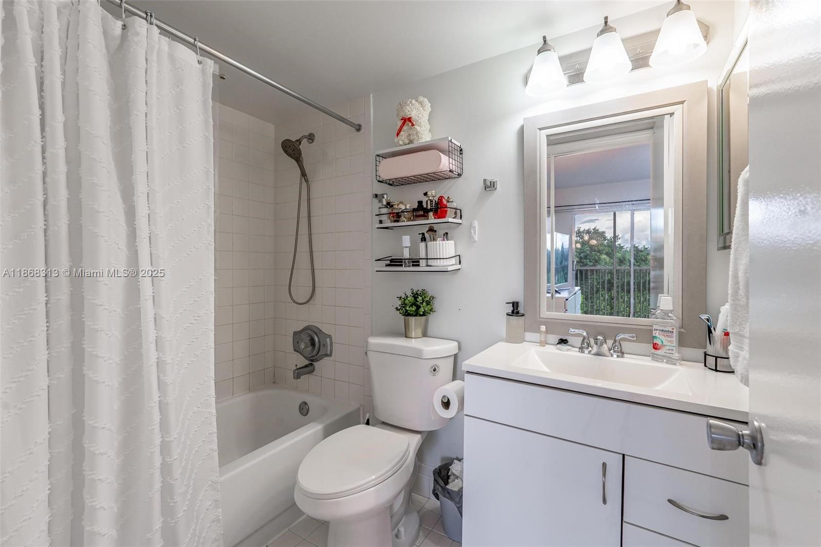 KINGSLEY AT CENTURY VILLA - Residential