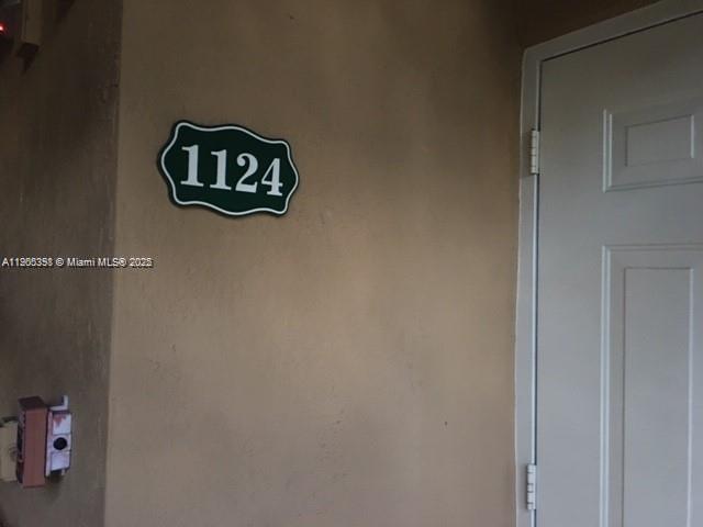 THE COURTS AT DORAL ISLES - Residential Lease