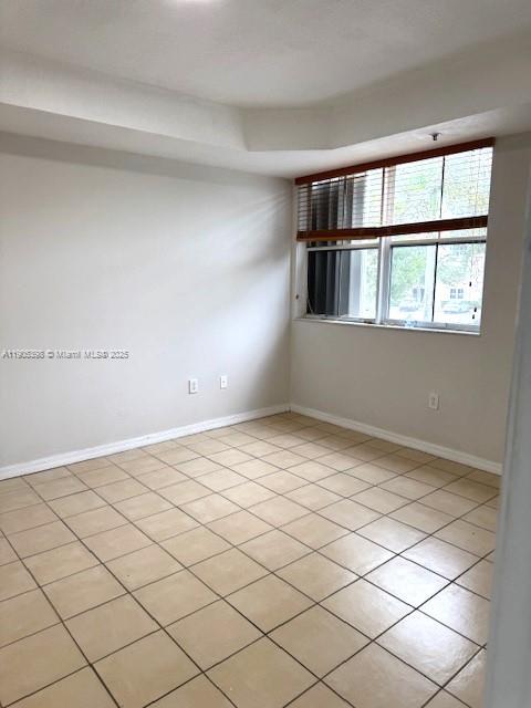 THE COURTS AT DORAL ISLES - Residential Lease