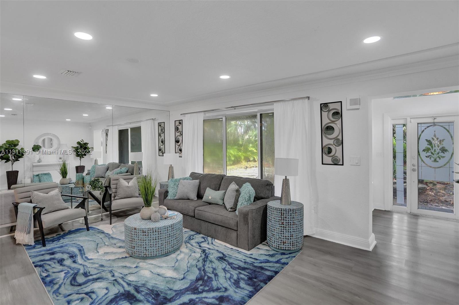 DAVIS ISLES SEC 4 - Residential