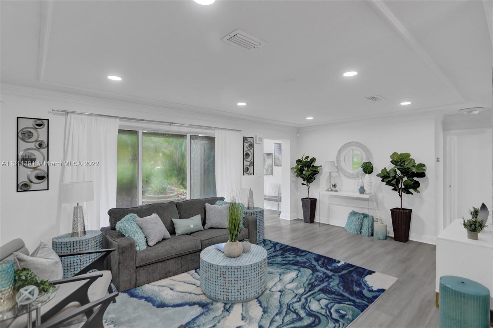 DAVIS ISLES SEC 4 - Residential