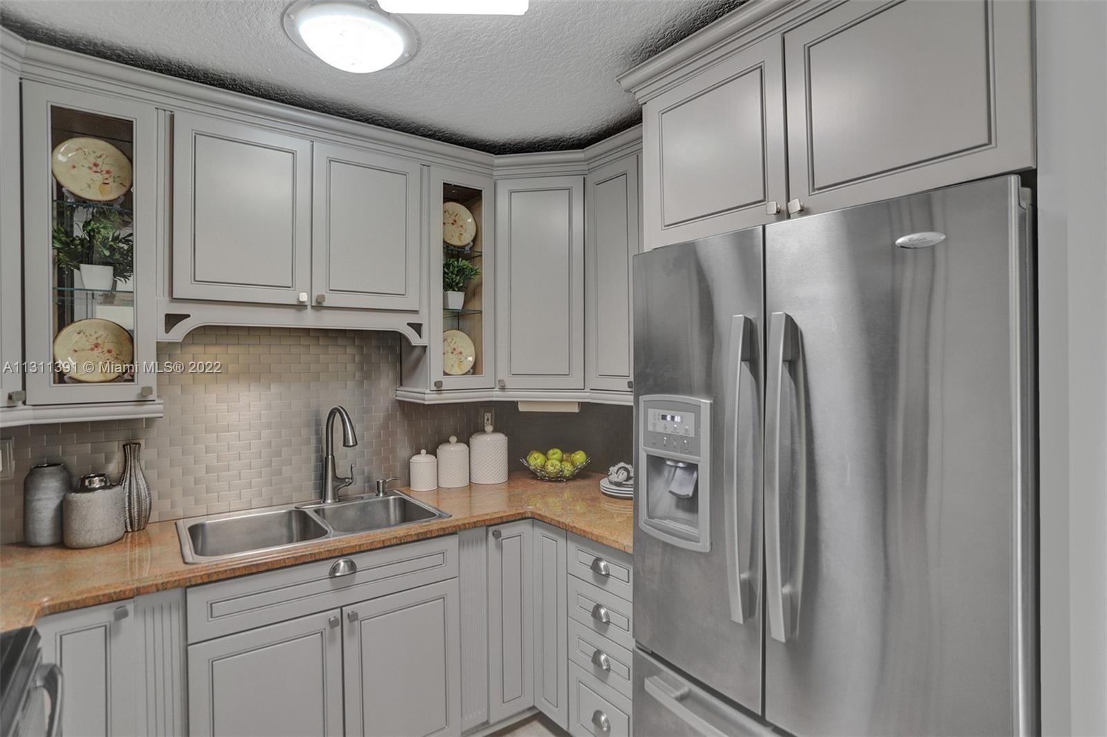 DAVIS ISLES SEC 4 - Residential