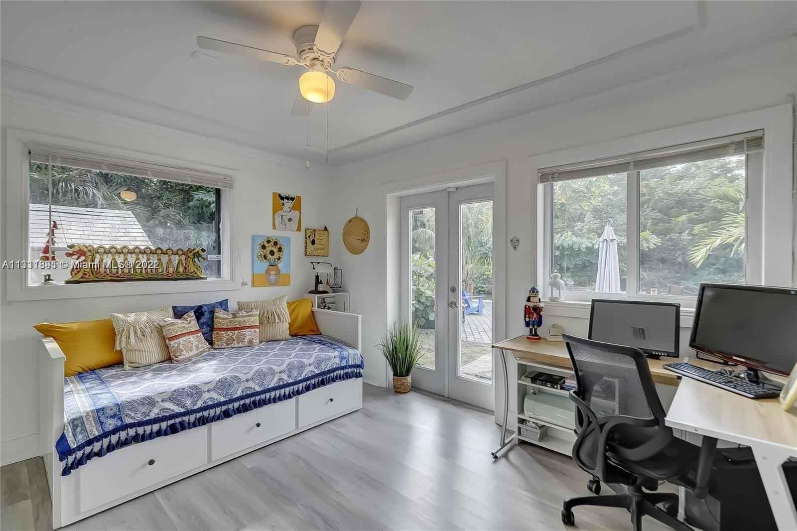 DAVIS ISLES SEC 4 - Residential