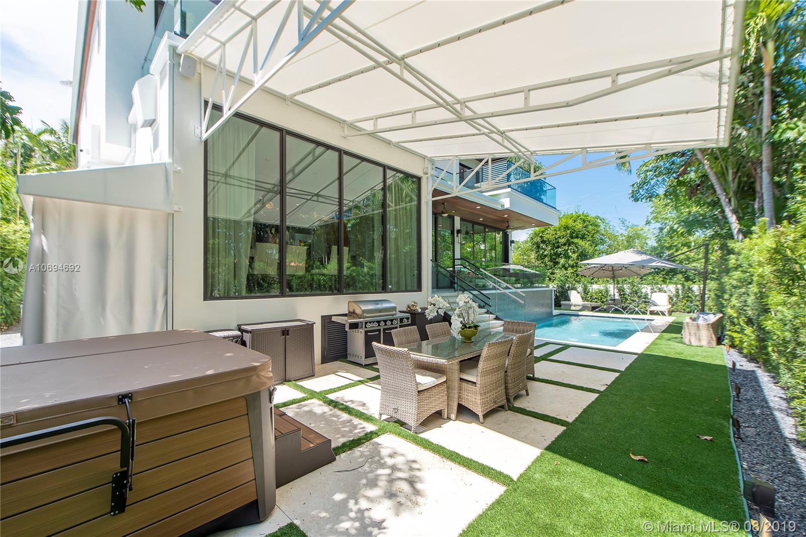 HIBISCUS ISLAND - Residential