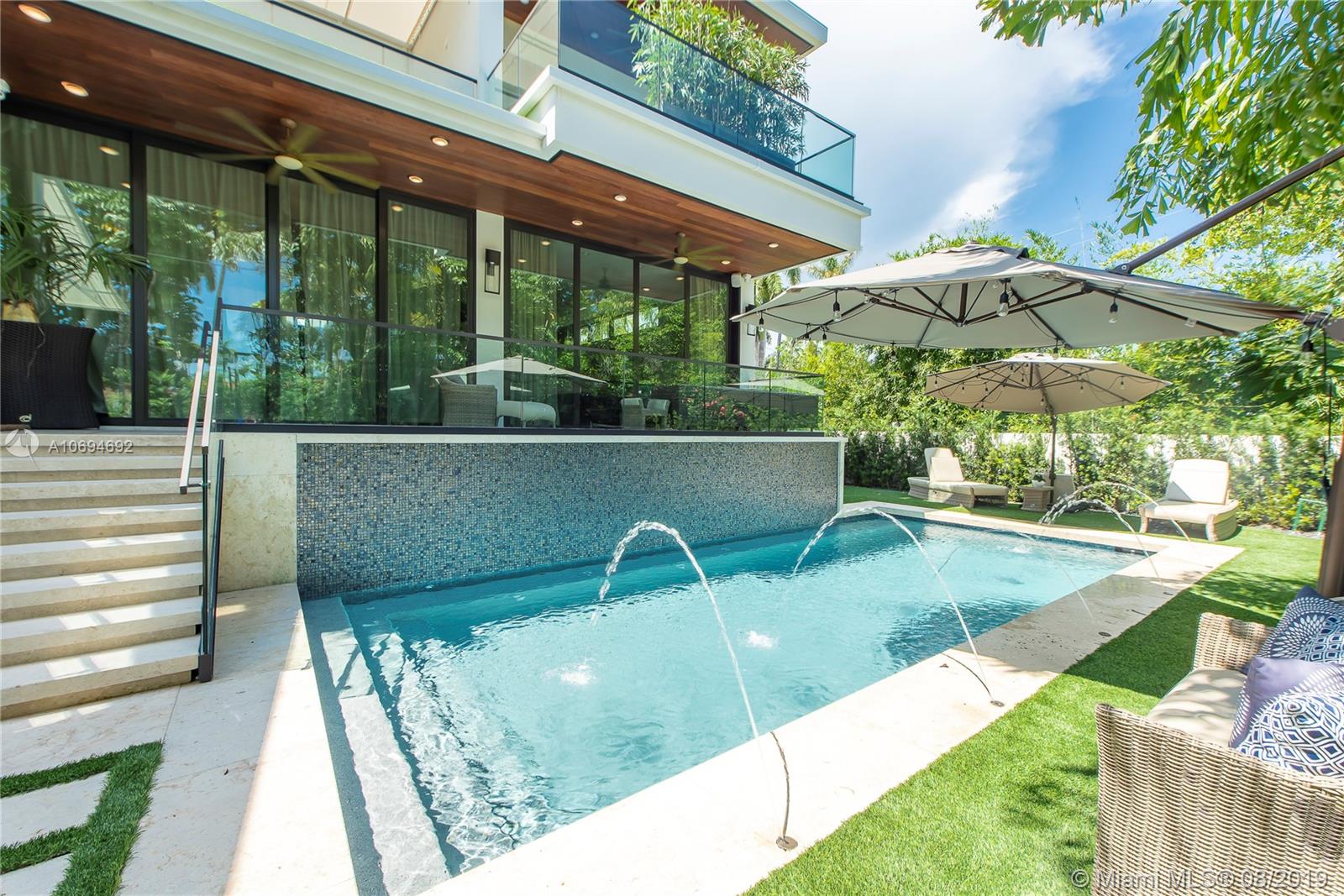 HIBISCUS ISLAND - Residential