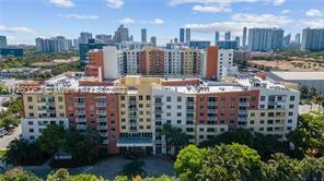 PENTHOUSE IN VENTURE WEST UNFUNISHED ONE BEDROOM Beautiful apartment overlooking the city, located in the heart of Aventura, 24 hs. valet and concierge. PH with a 10-foot ceiling, 2 infinity pools, sauna, gym, club room and conference room, Billiard table, theater, and much more. Kitchen features top of the line stainless steel appliances and Italian cabinetry with granite counter tops, washer and dryer inside unit