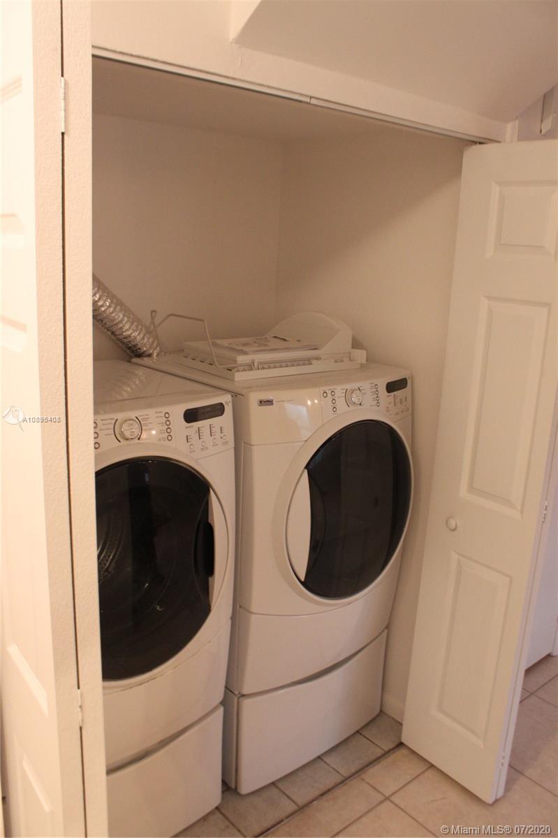 PEMBROKE POINTE SEC TWO - Residential Lease