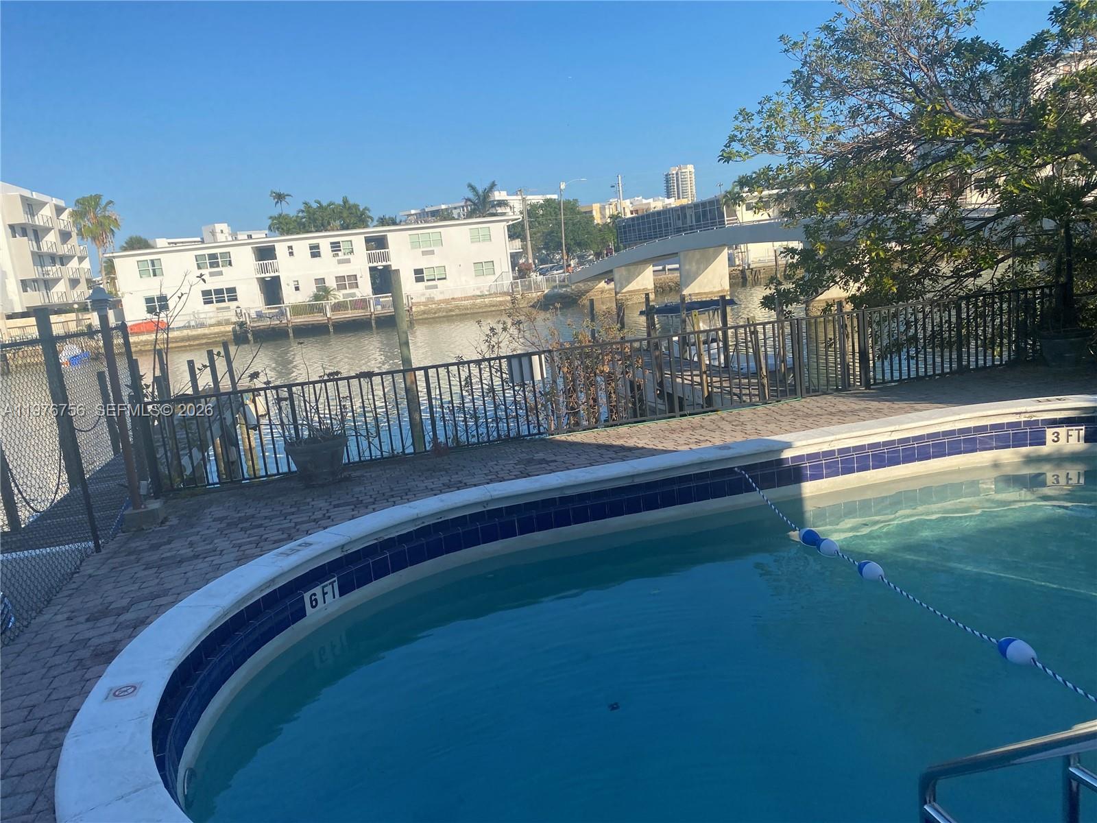 BISCAYNE BCH SUB - Residential Lease