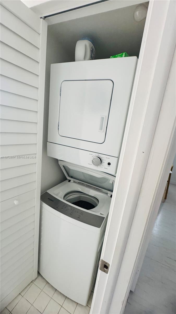 PARC PLAZA CONDO - Residential Lease