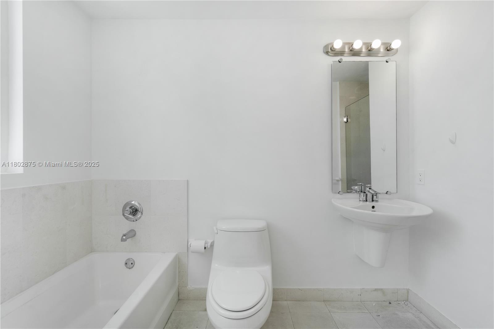 INFINITY AT BRICKELL COND - Residential