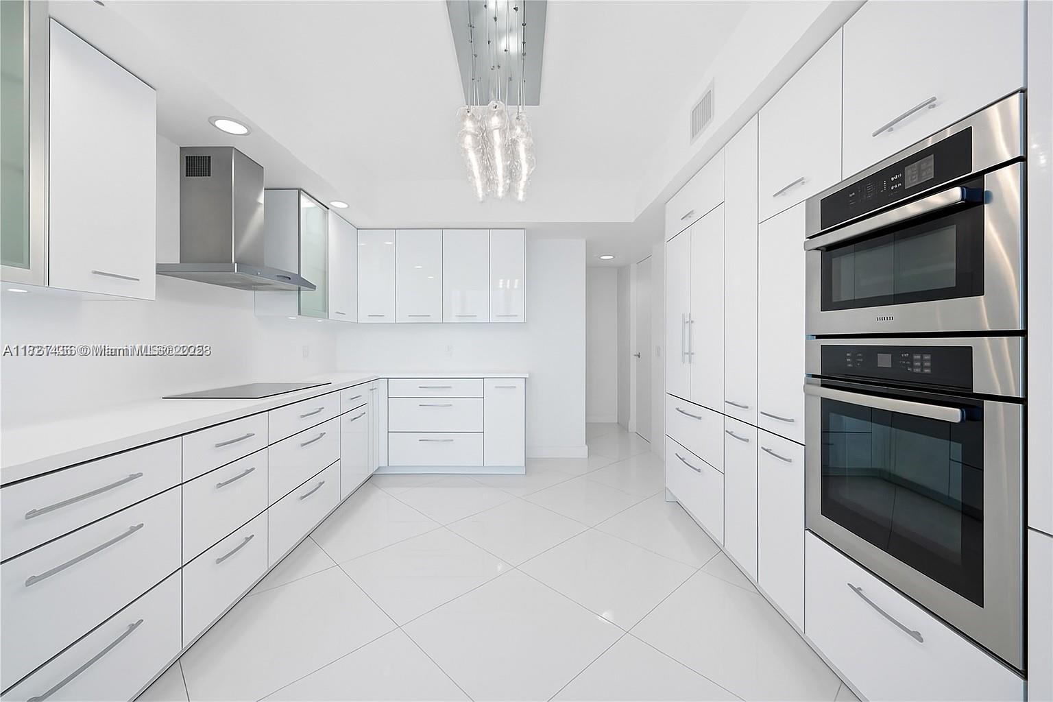 2711 S Ocean Dr 1202